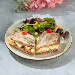 Halloumi Sandwich