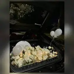 Car & Flowers Arrangement 6