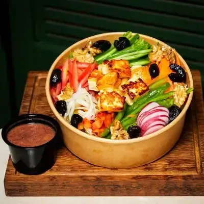 Halloum Salad