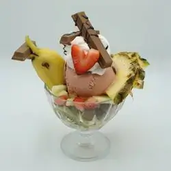 Kitkat Salad