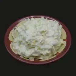 Yogurt with lettuce
