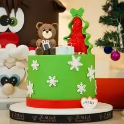 Christmas Cake - 12 Person