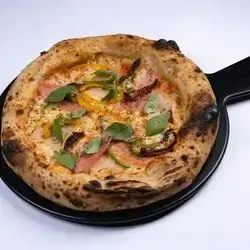 Salami Pizza