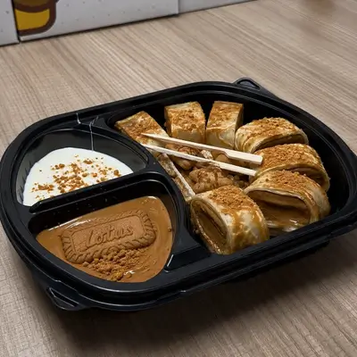 Lotus Brownies Sushi