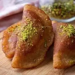 Qatayef Baklava
