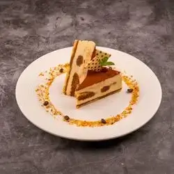 Tiramisu Cake