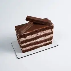 Kitkat Cake
