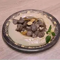 Hummus With Meat