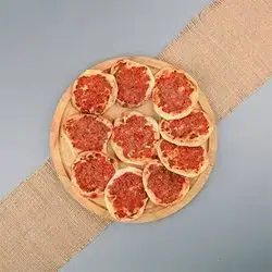 10 Mini Lahmacun With Meat And Tomato Sauce