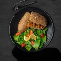 Mexican Beef Sandwich (309 Cal)