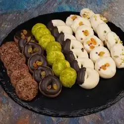 Petit Four