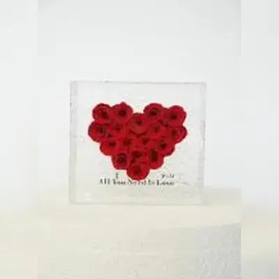 30 Everlasting Flowers Heart Glass Box