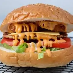 Triple Chicken Cheese Burger