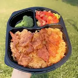 Red Rice With Chicken - 1 Person