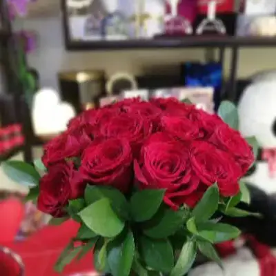 Red Rose Accessories