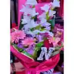 White Eucalyptus Gerbera Pink Rose Monroe Rose Sharpie (Dark Pink) Alstroemeria Dowdy White Pink Packaging Accessories