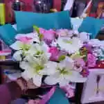 Yellow Lily Rose Sharabi (Dark Pink) Yellow Rose White Daudi Gypsophila Alstroemeria Pink Accessories Cheddar Packaging