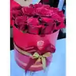 Red Rose Round Box