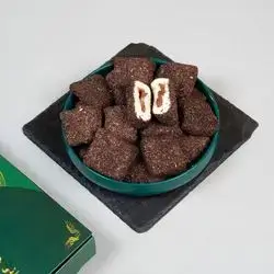 Cacao turkish lokum with notela