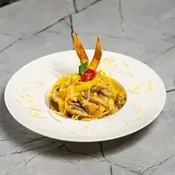 Fettuccine Alfredo