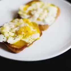 Toast With Eggs