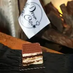 Tramisu Cake