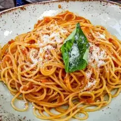 Spaghetti Pomodoro Platter