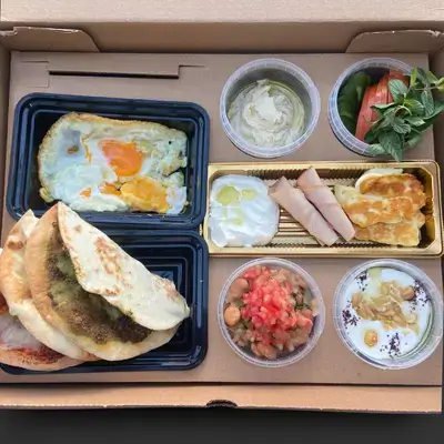 laylaki Breakfast Set