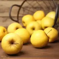 Yellow Apple