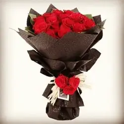Round Bouquet Of Red Flowers, 24 Flowers