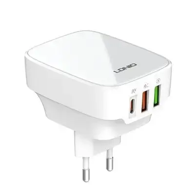 32W 3‑Port USB QC4.0 Super Fast Charger Q334 (White)