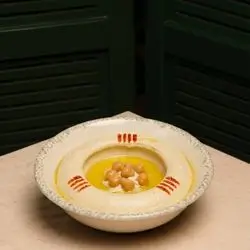 Traditional Hommos