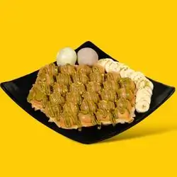Pistachio Sauce Bubble Waffle