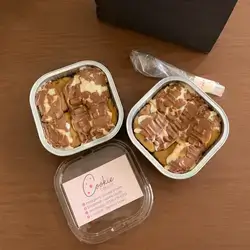 3 Cookies In The Box