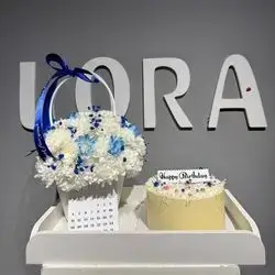 Cake & Flowers (4 Persons Cake)