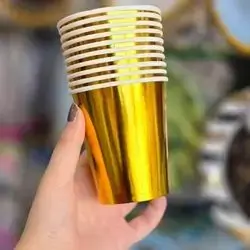 Cup of graduate 