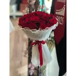 Red flowers bouquet