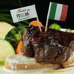 Filetto Alla Griglia Con Verdure E Salsa Panna