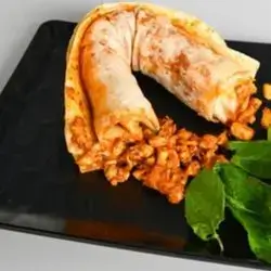 Chicken Tantouni Meal With Cheese On Bread