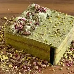 Pistachio Cake For 10 Person