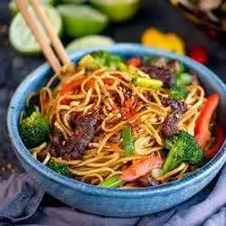Fresh Fried Noodle with Beef