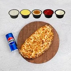 Calzone Chicken Pizza with Cheese