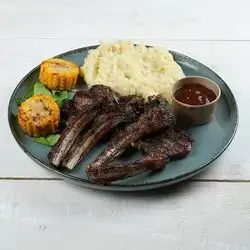 Lamb Chops with Mashed Potato