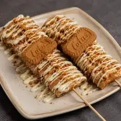 Waffle lotus steak 