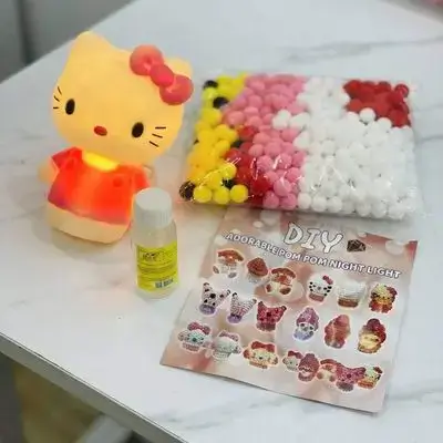 DIY ADORABIL POM POM NIGHT LIGHT