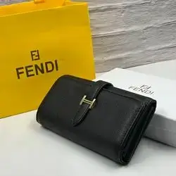 جانتای ئافرەتانە مارکەی Fendi