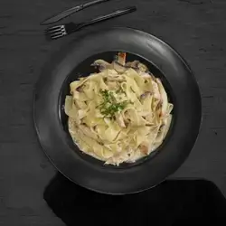 Fettuccine Alfredo (510 Cal | P:42G)