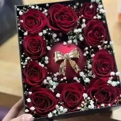 Gift Box (Silver Bracelet, 10 Natural Flowers and Bracelet Box)