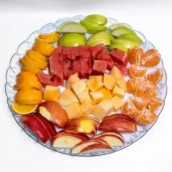 قاپێک میوەی تێکەڵاوى گەورە