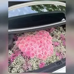 Car & Flowers Arrangement 8